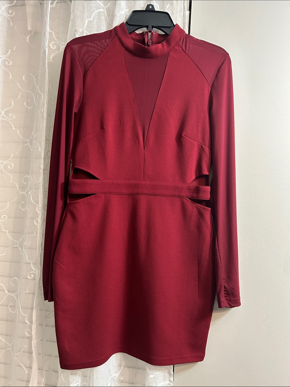 Women's Long Sleeve Cutout Mini Dress - Burgundy